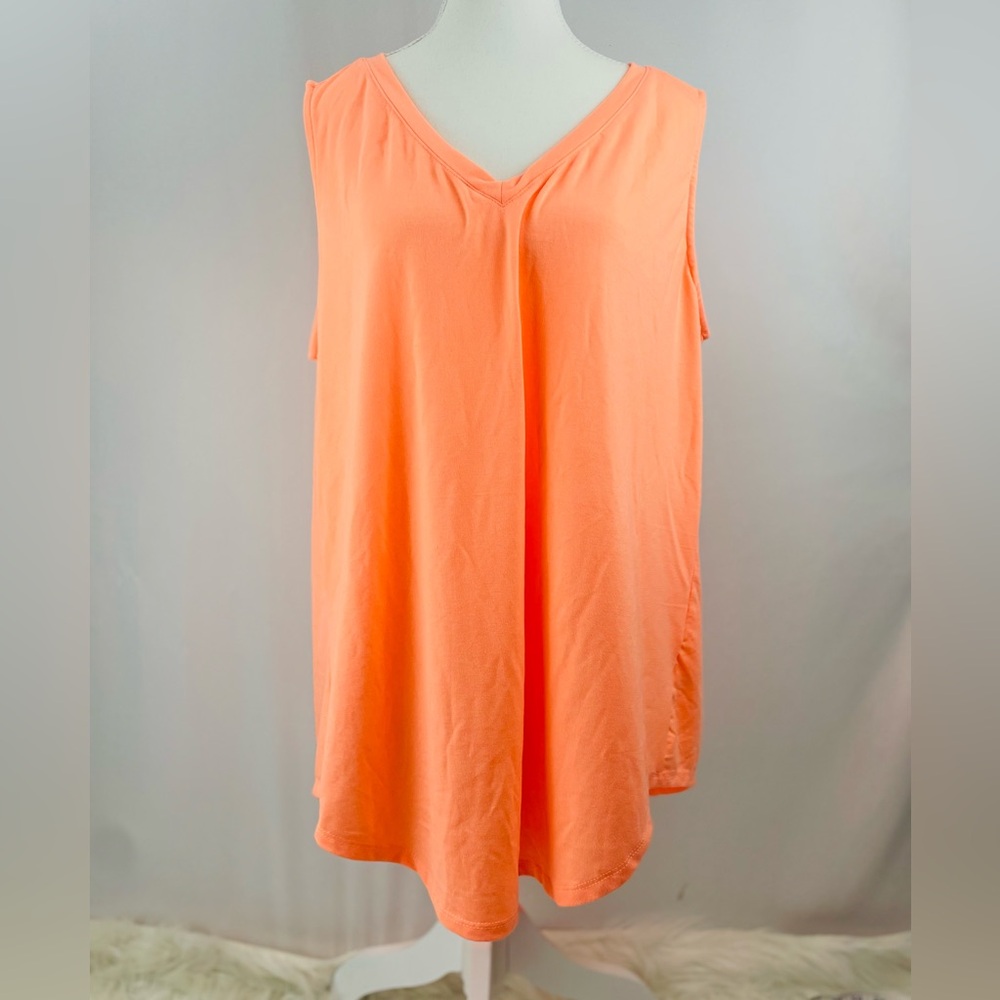 NWT Zenana Lucy V-Neck Tank Top, 3X